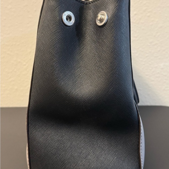 Michael Kors Handbag with Leather Rosette guitar style strap - Picture 4 of 6